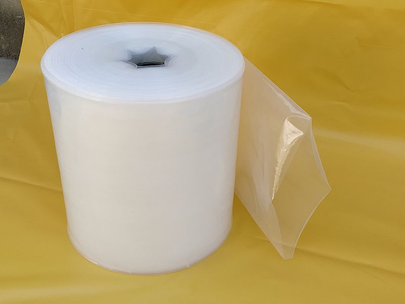 塑料薄膜通風(fēng)(fēng)管透明船廠(chǎng)